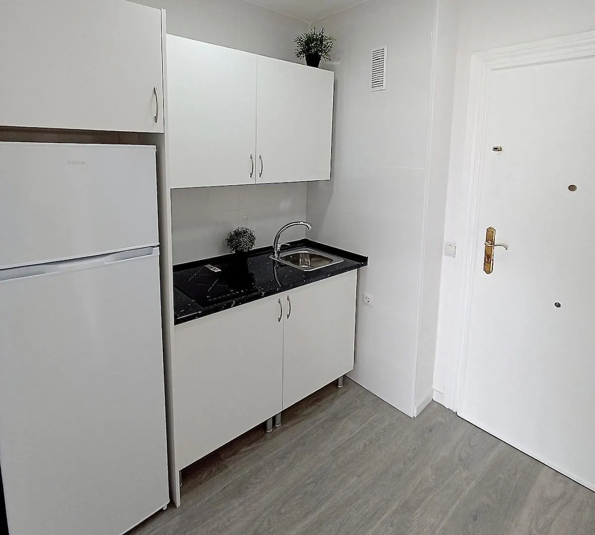 Apartamento Centrico Y Luminoso トレモリノス 0*,  スペイン
